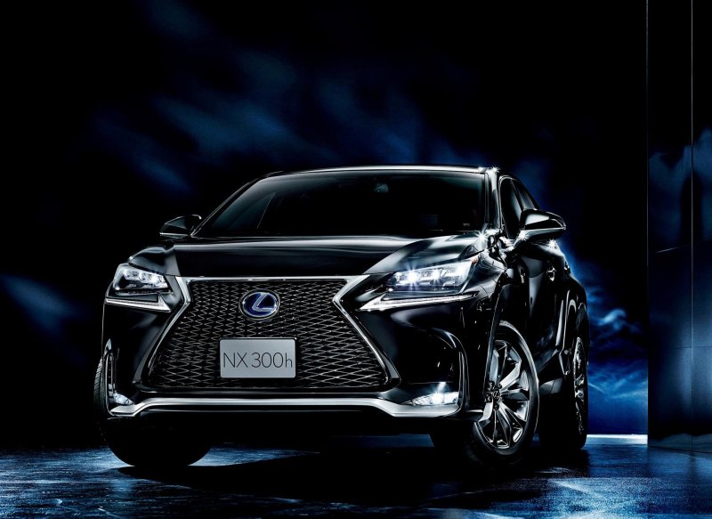 Lexus NX 570