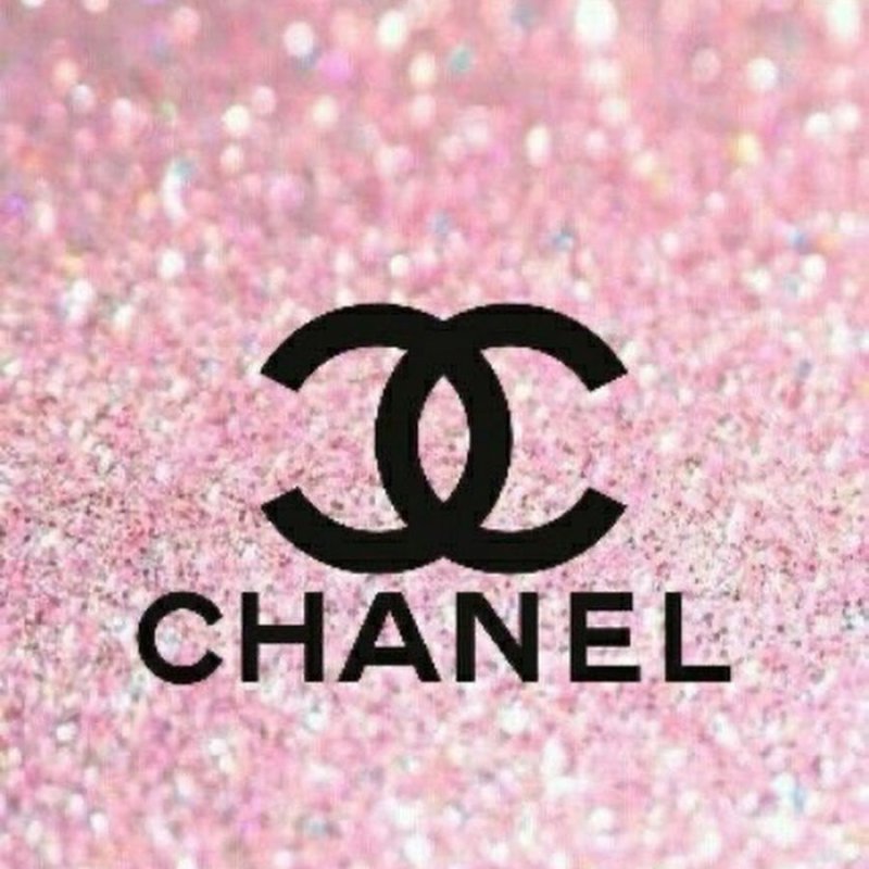 Шанель надпись