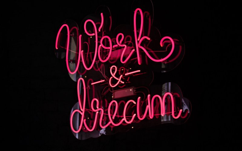 Неоновая заставка