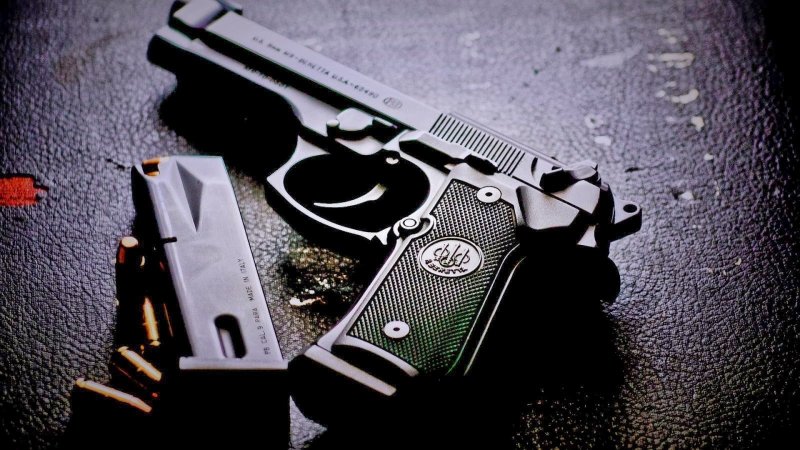 Пистолет в темноте