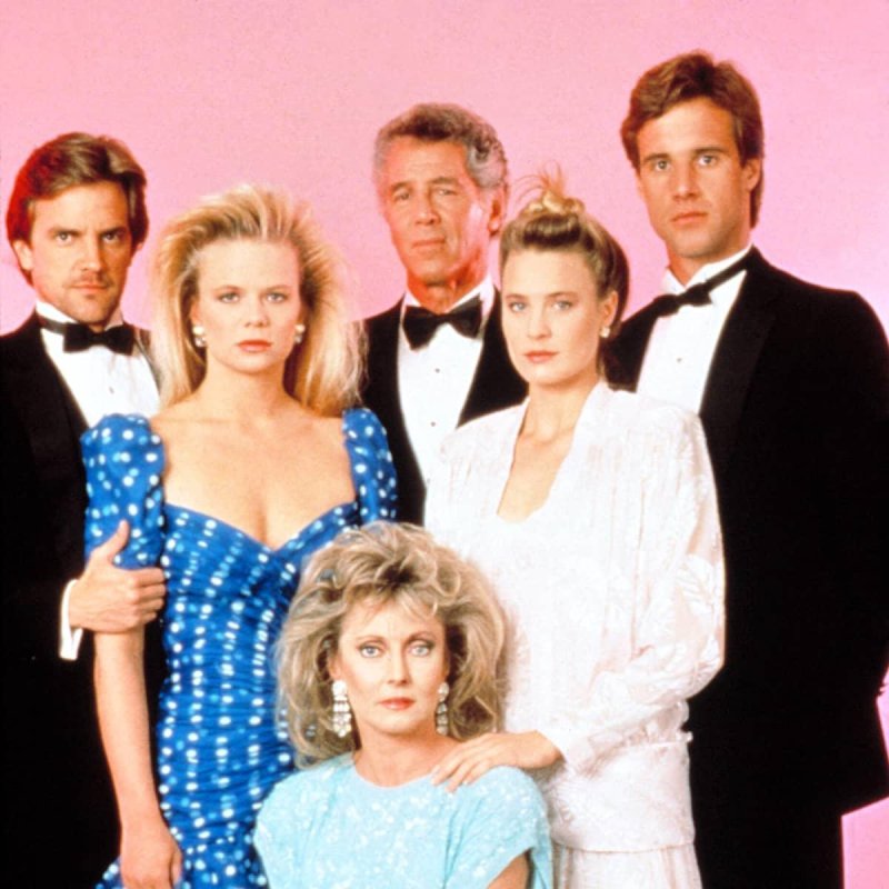 Санта Барбара си си Кэпвелл