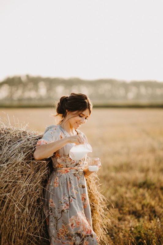 Девушка в деревенском стиле