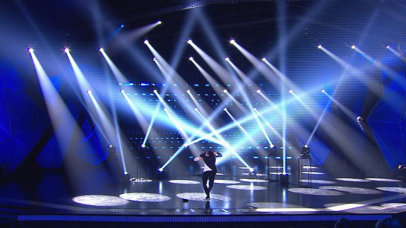 Шоу танцы заставка