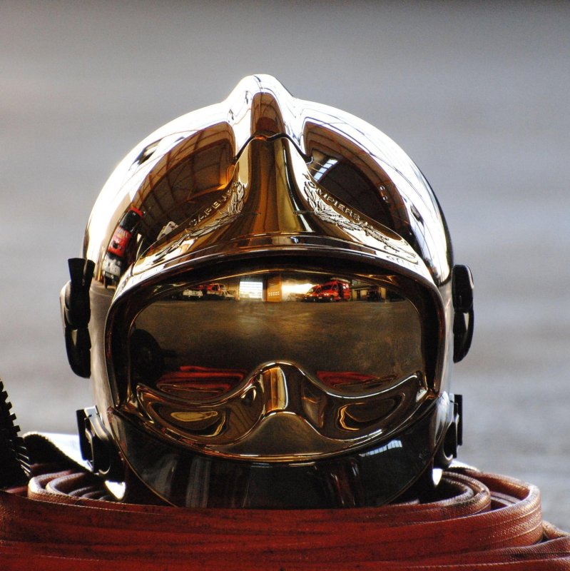 Шлем пожарника