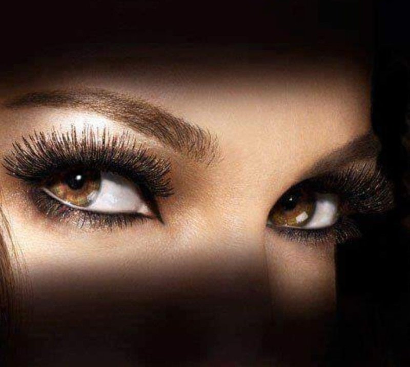 Красивые женские глаза