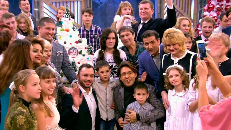 Студия пусть говорят