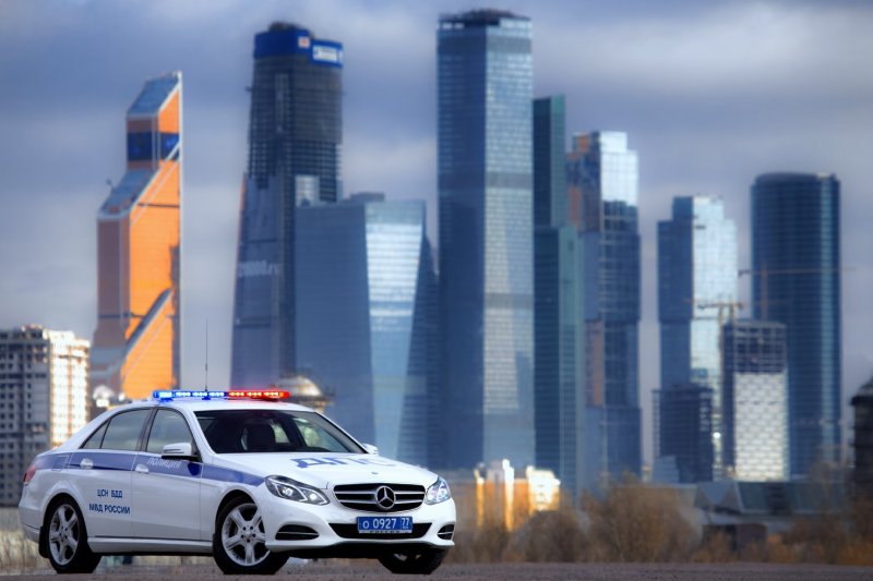 Машина "полиция"