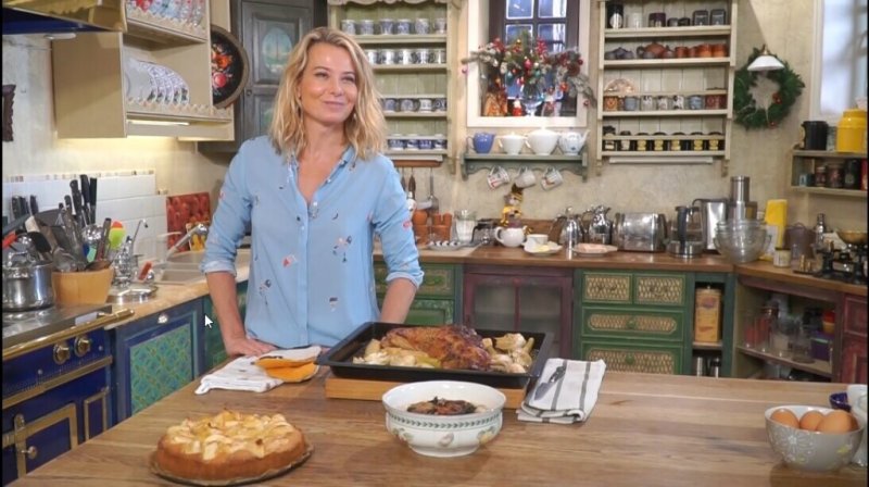 Юлия Высоцкая (с 1998 г.)