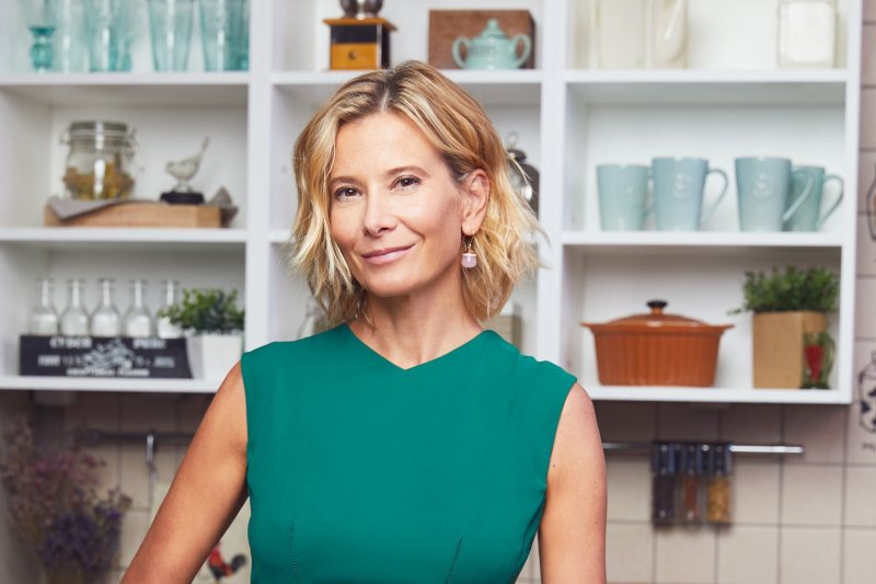 Юлия Высоцкая (с 1998 г.)