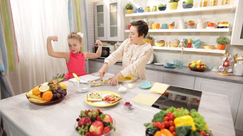 Тутта Ларсен еда на ура