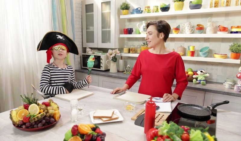 Тутта Ларсен и Марфа