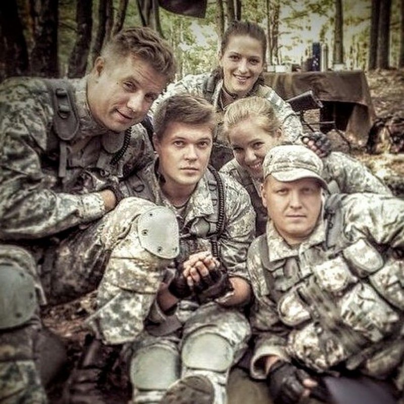 Антон Гуляев и Мура