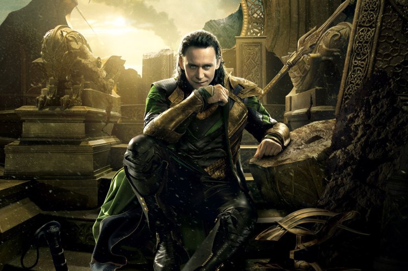 Том Хиддлстон Локи