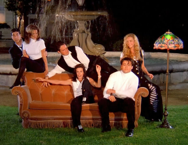 Сериал друзья диван