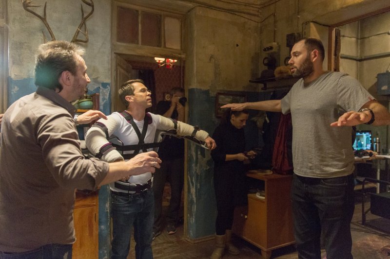 Сериал с Деревянко домашний арест