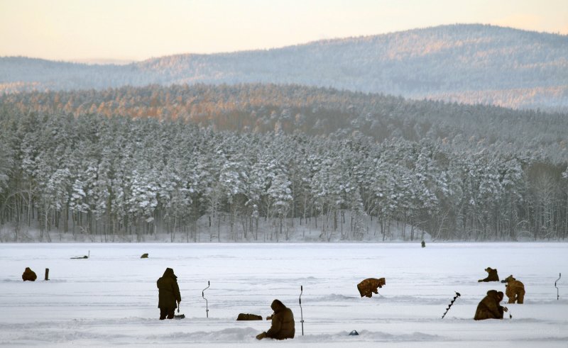 Зимняя рыбалка Зюраткуль