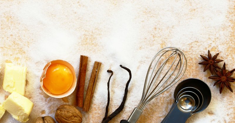 Готовит дома заставка