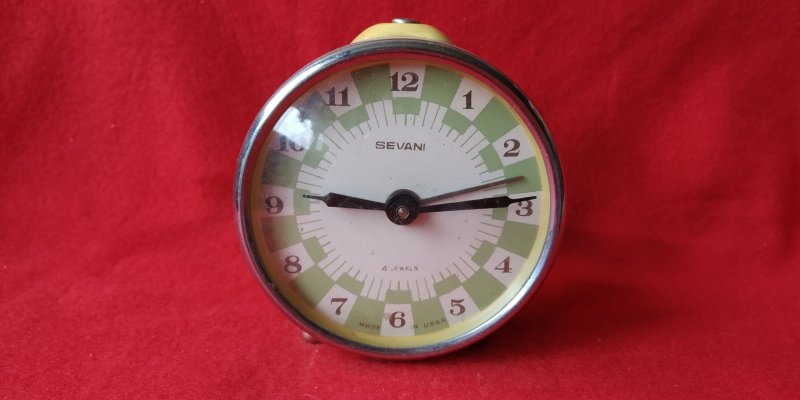 Часы настольные СССР