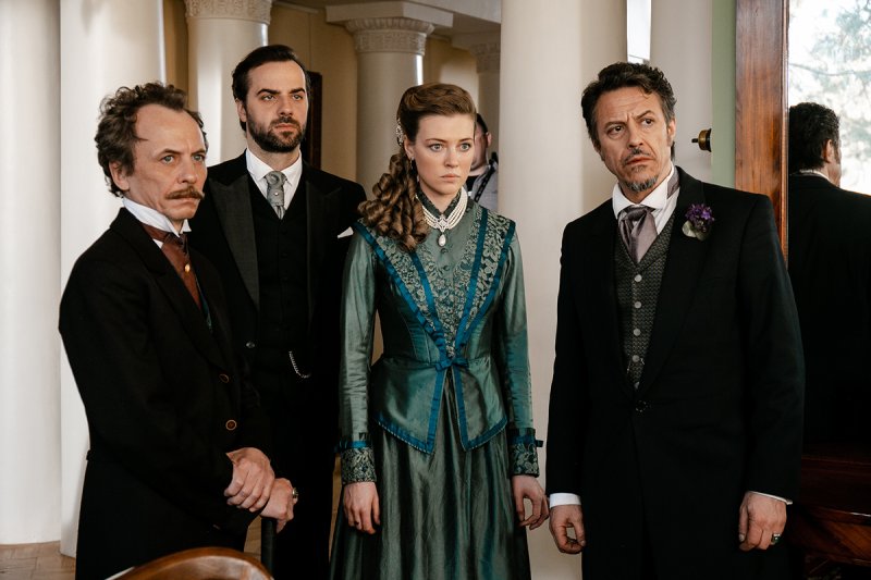 Анна-детективъ сериал