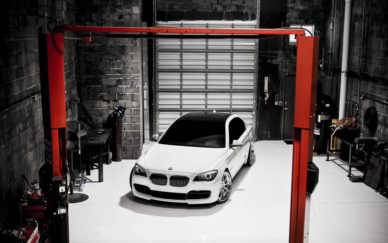 Автомастерская в гараже
