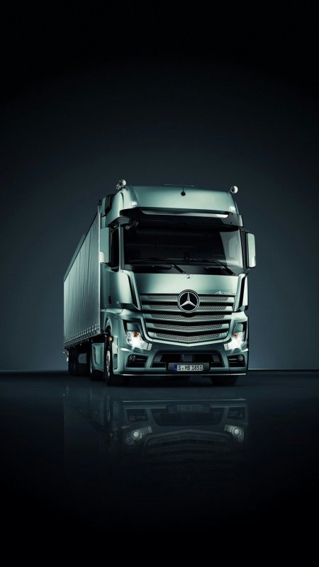 Мерседес трак 2022