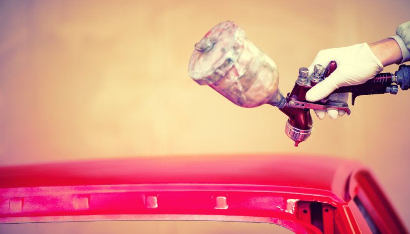 Нанесение краски на автомобиль