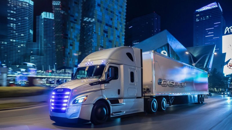 Freightliner Trucks 4k