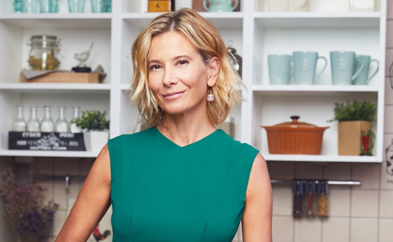 Юлия Высоцкая (с 1998 г.)