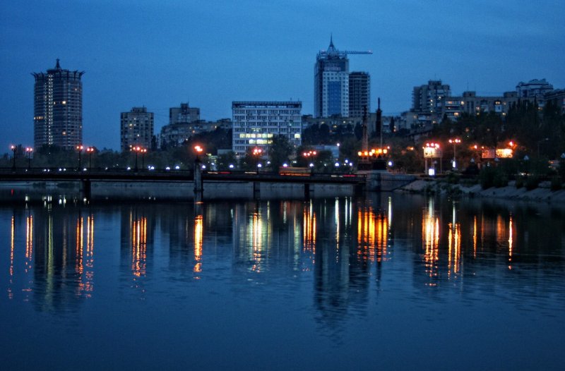 Вид на Кальмиус парк Щербакова