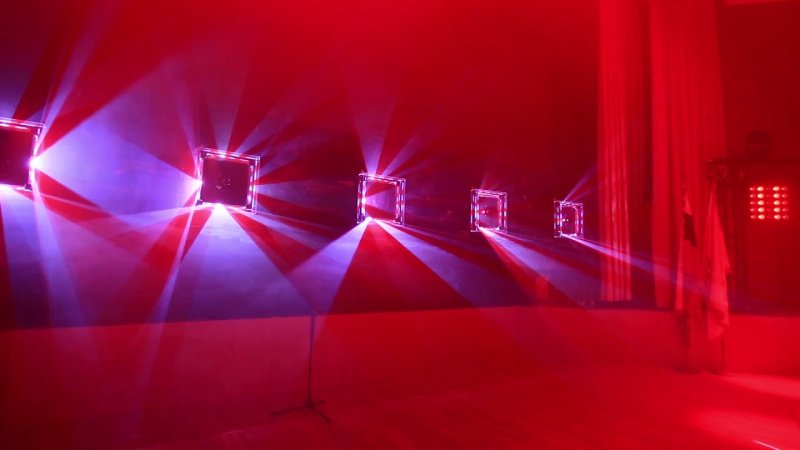 Фанфары на выход ведущих