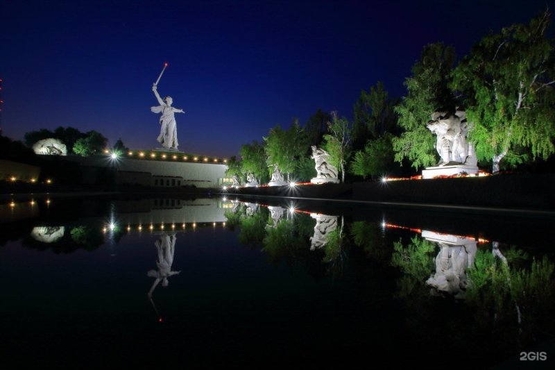 Ночной Мамаев Курган Волгоград