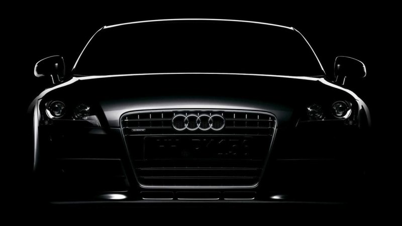 Машина Ауди черная