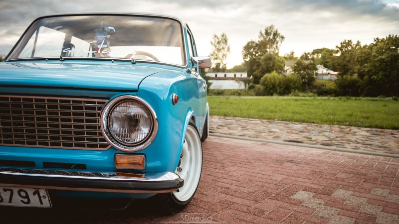 Lada 2101 stance