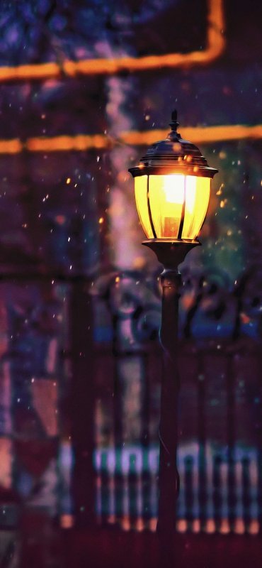 Снег фонарь