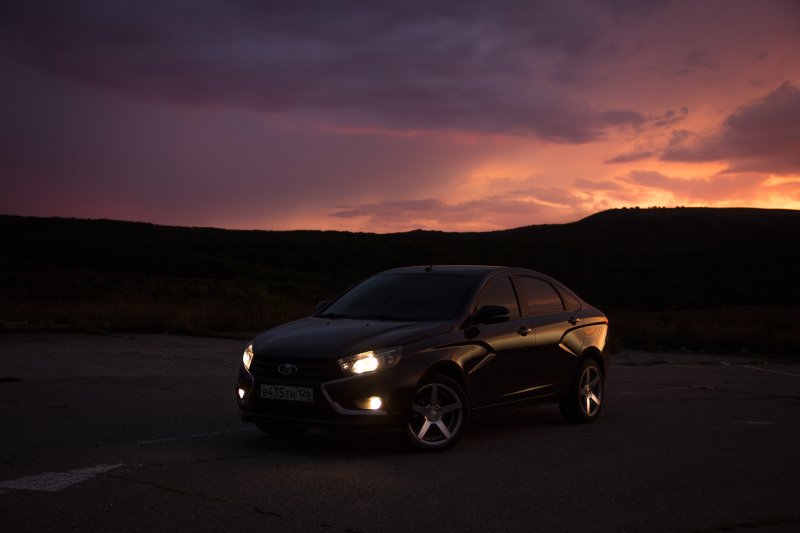 Lada Vesta Night
