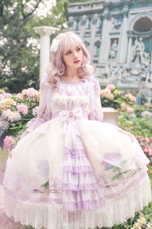 Стиль Лолита пышные платья