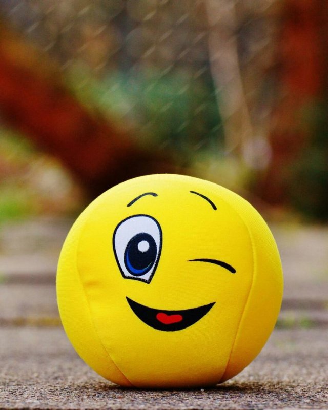 Улыбающийся смайлик