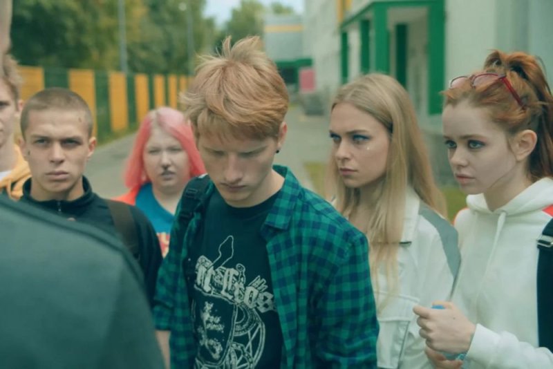 Грудные подростки сериал