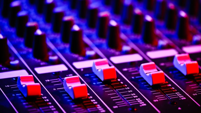 Микшерный пульт неон