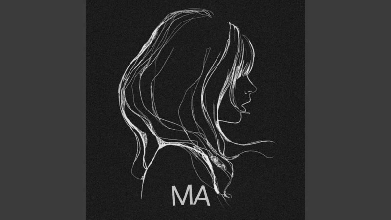 Силуэт на черном фоне