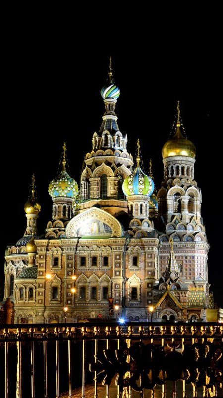 Красивая Церковь