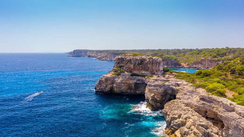 Эгейское море скалы