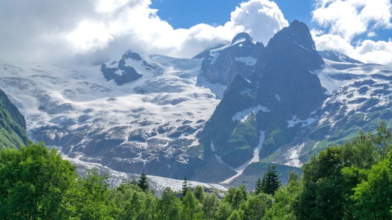 Гора Алибек в Домбае фото