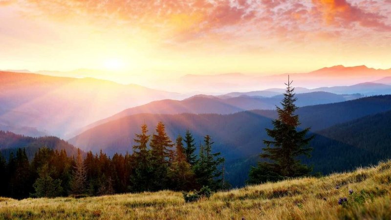 Горы солнце