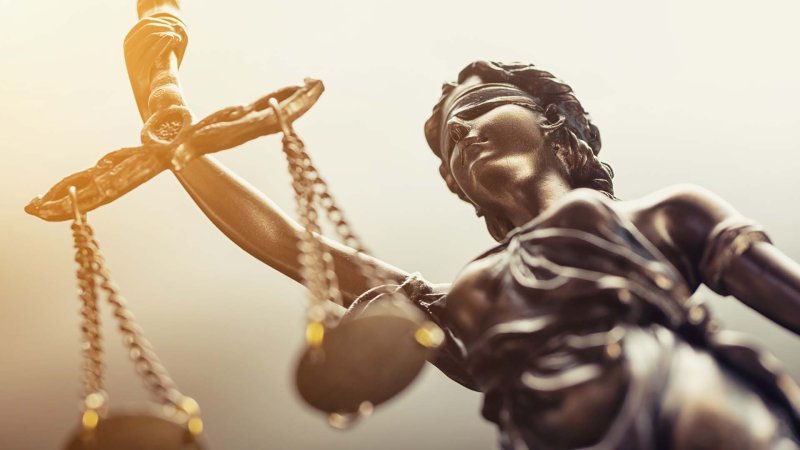 Символ правосудия богиня Фемида