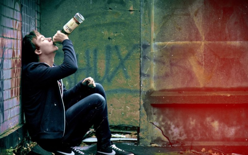 Одиночество и алкоголь
