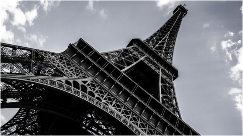 Эйфелева башня 1942