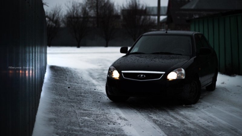 Оперская Приора хэтчбек черная