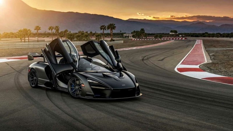 MCLAREN Senna черный