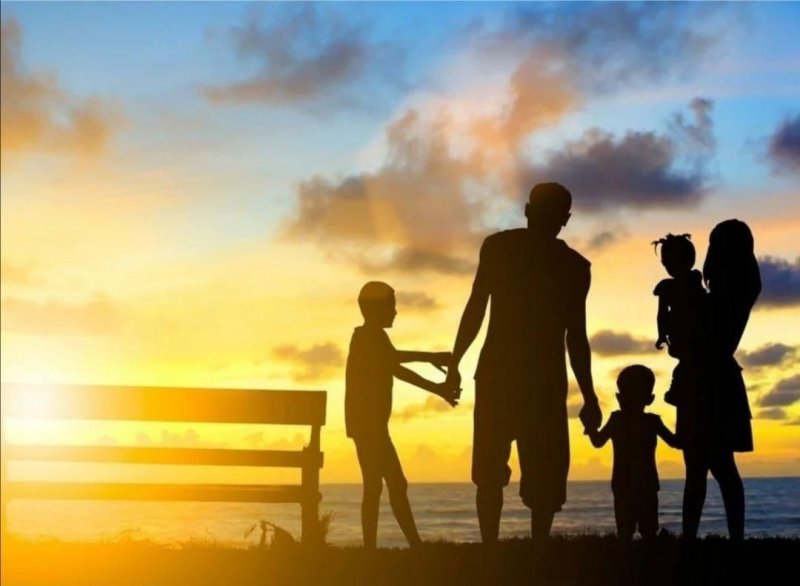 Счастливая семья